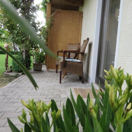 Landhaus Familie Doll Ferienwohnung Emerde Bichl Exterior foto