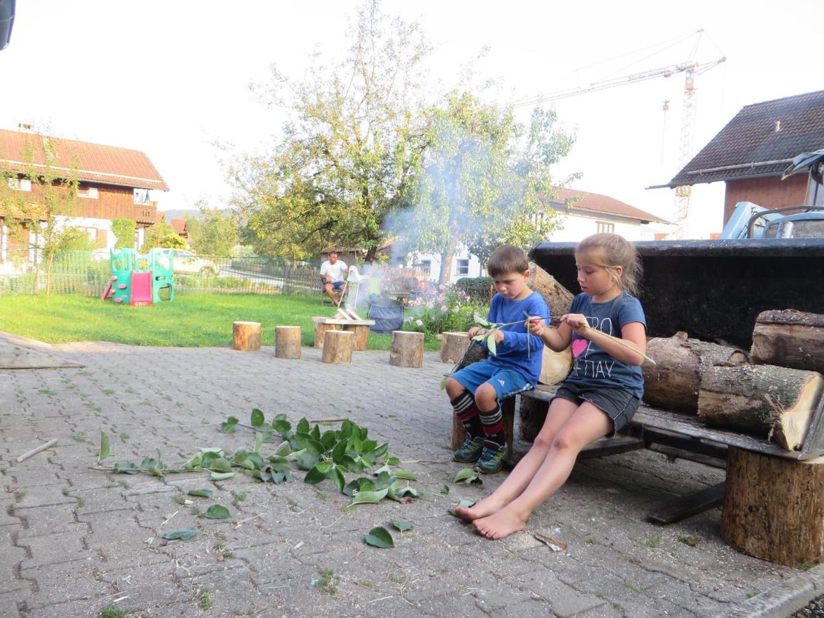 Landhaus Familie Doll Ferienwohnung Emerde Bichl Exterior foto