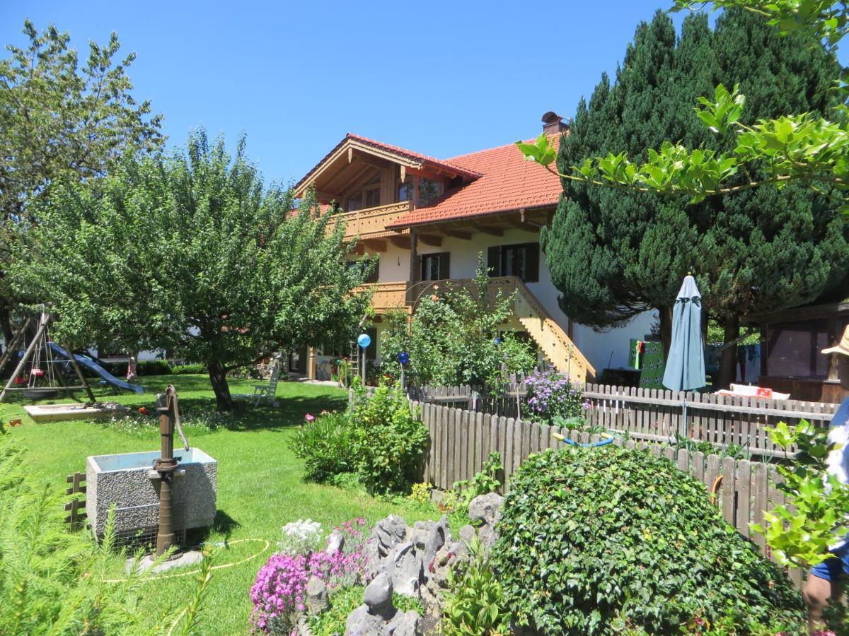 Landhaus Familie Doll Ferienwohnung Emerde Bichl Exterior foto